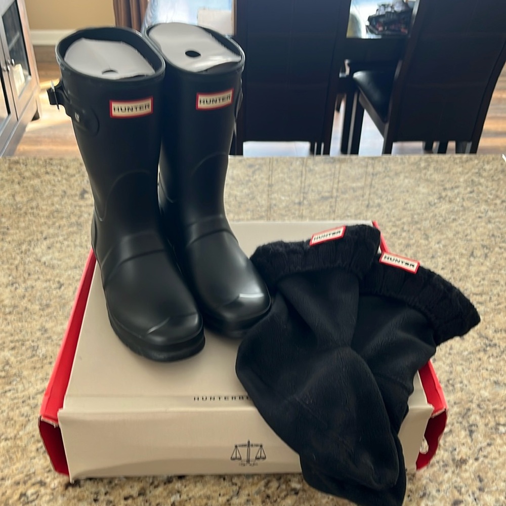 Women’s Hunter boot mid calf